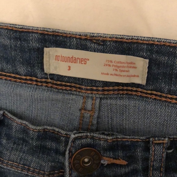 Jeans - Picture 3 of 4